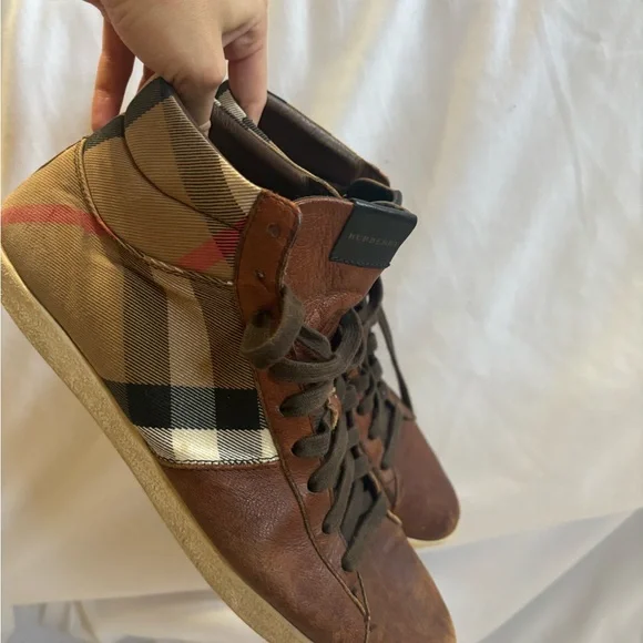 Burberry Mens High Top Sneaker - Picture 8 of 13